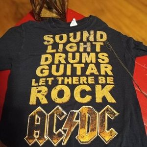 AC/DC top